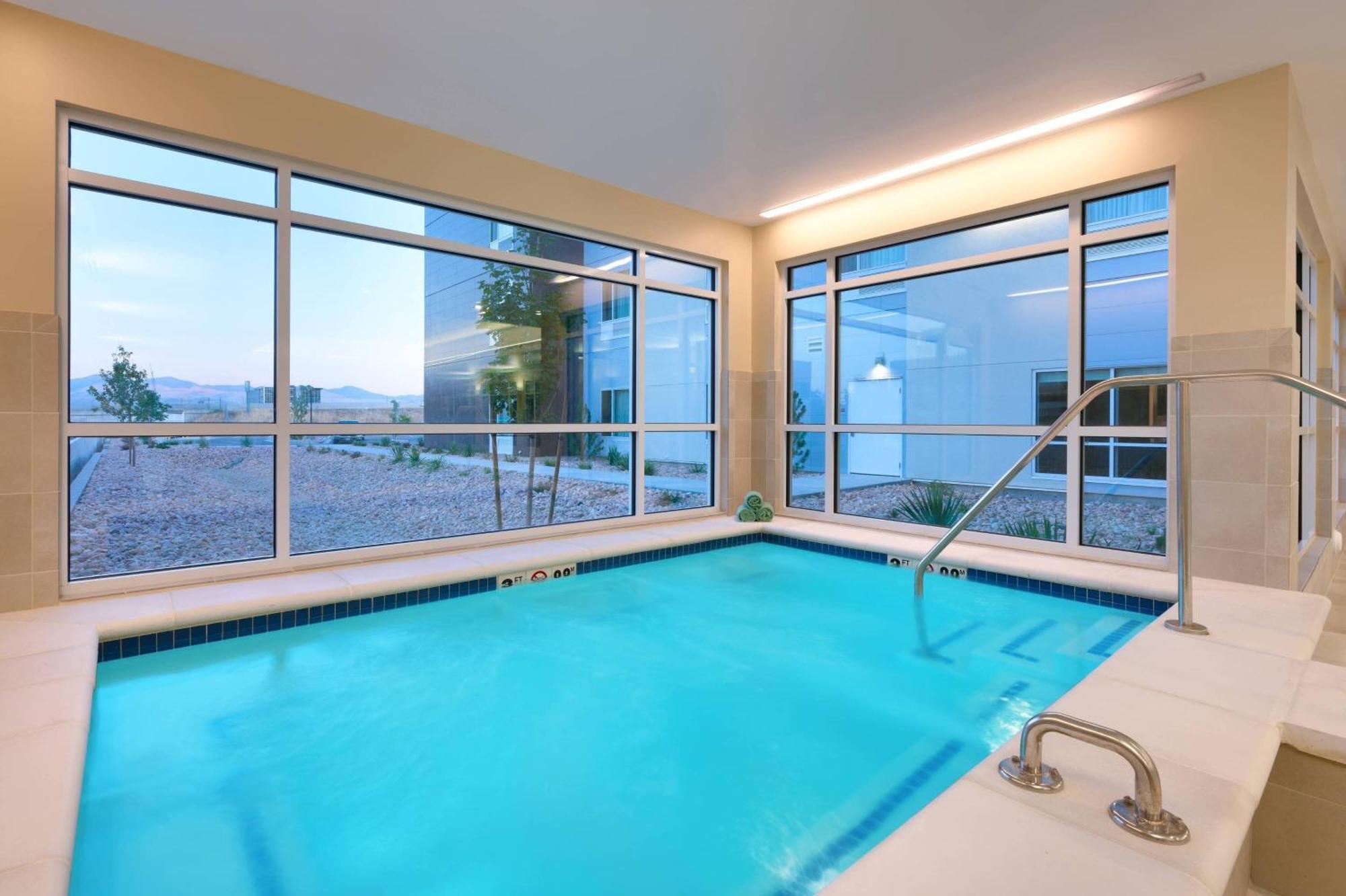 Towneplace Suites By Marriott Salt Lake City Draper Exterior photo